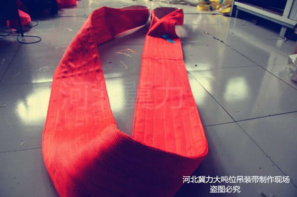 大噸位吊裝帶制作現場(chǎng)