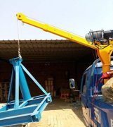車(chē)載提升機吊運500公斤播種機