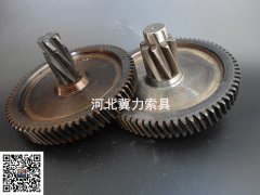 多功能提升機齒輪拆卸方法